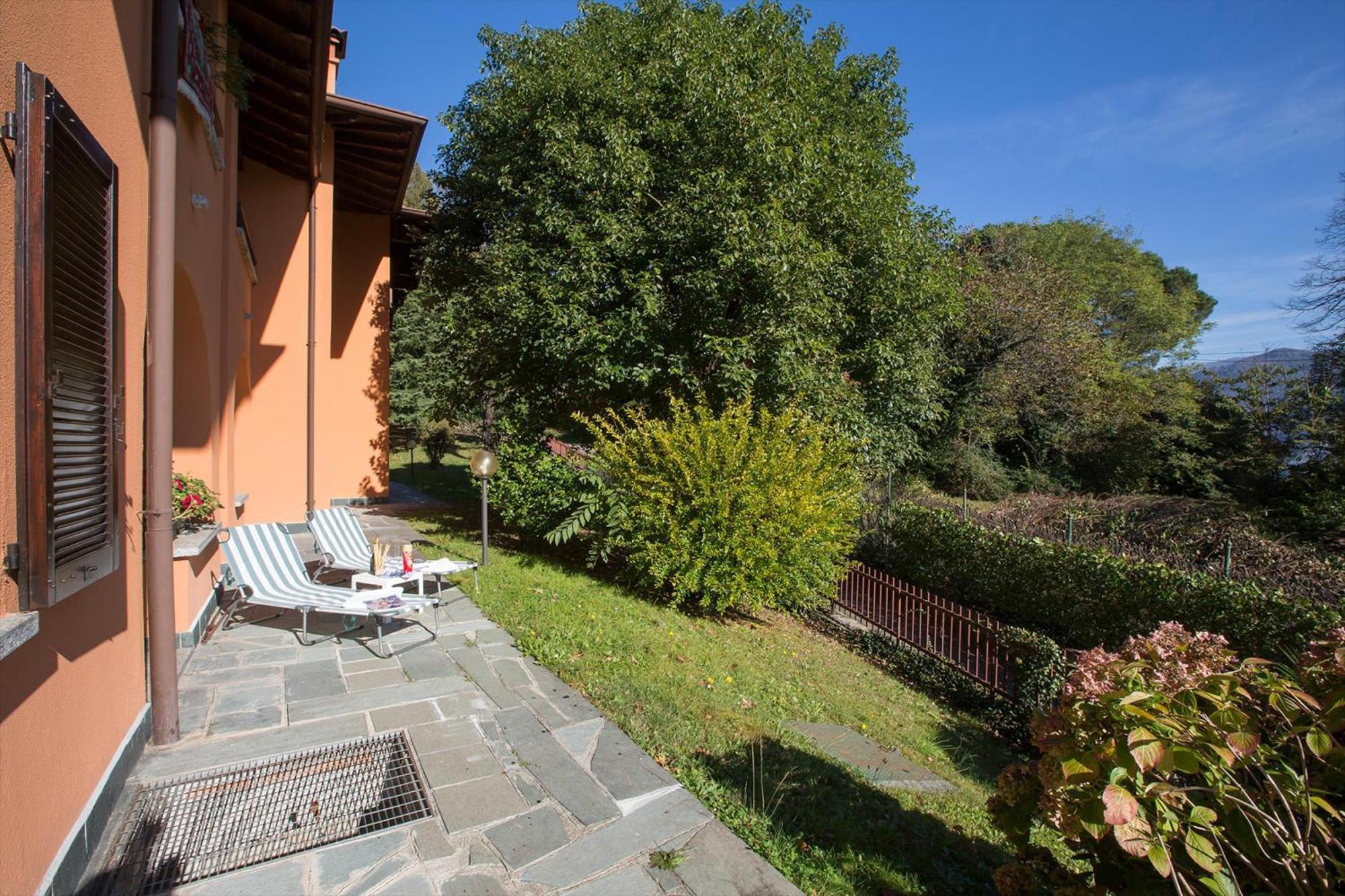 Menaggio Poggio Fiorito Loggettaアパートメント エクステリア 写真